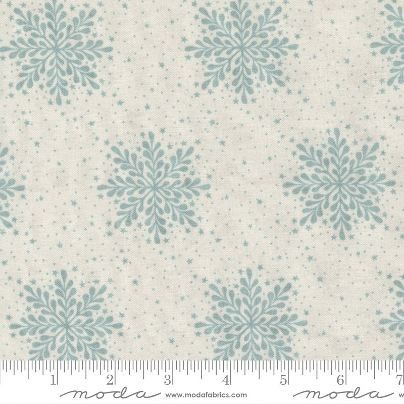 Jolly Good Snowflake Eggnog Frost 30722 13