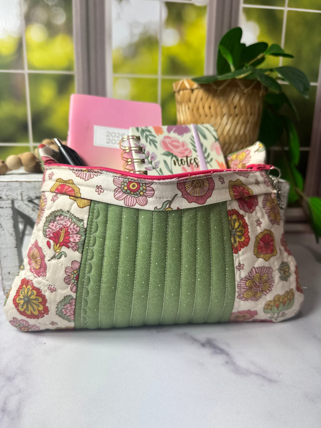 Quilted Zipper Bag - Green Center