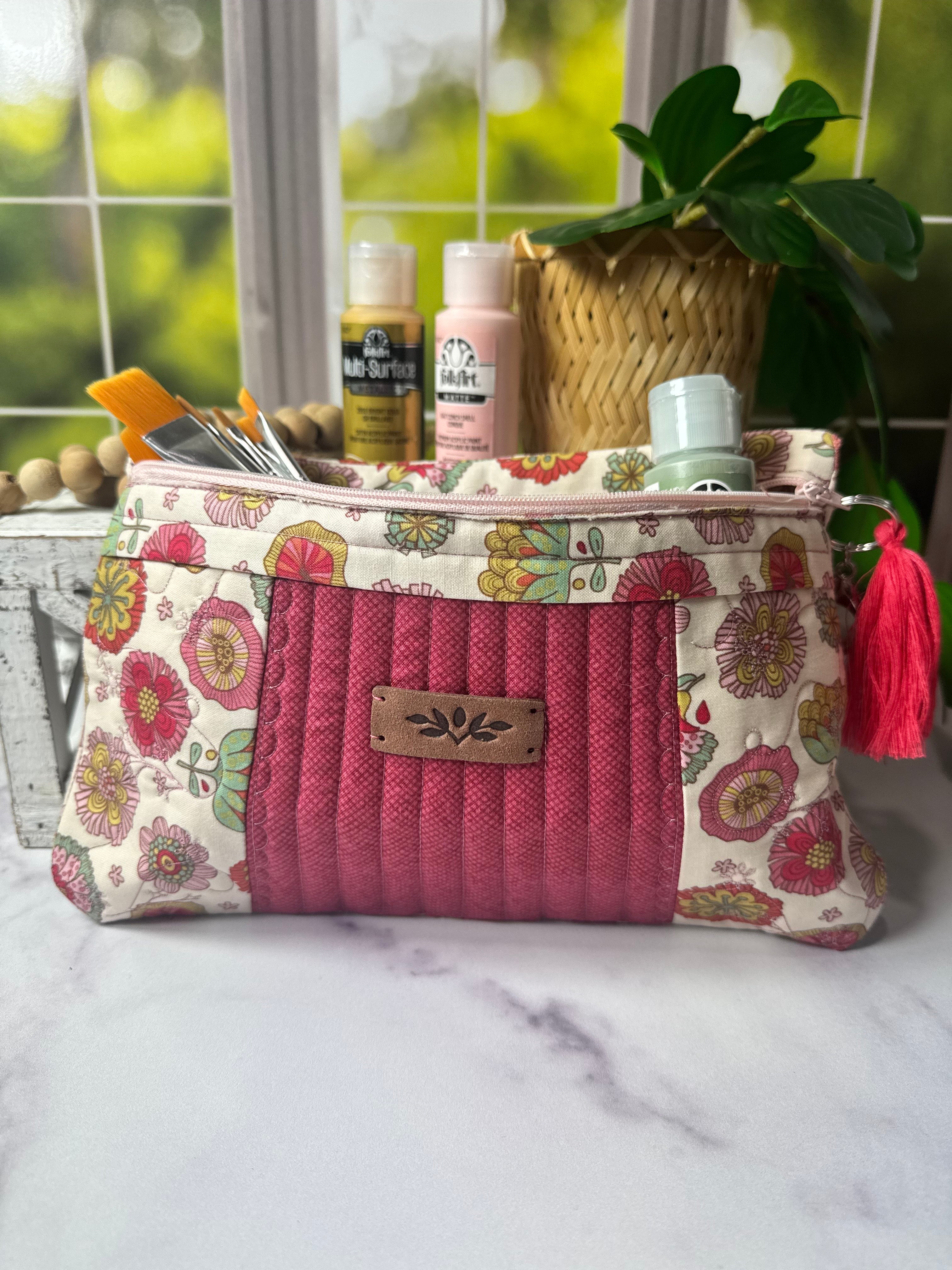 Quilted Zipper Bag - Pink Center
