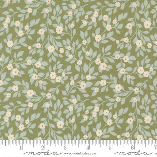 MODA - Daydream Posies Fern Robins Egg (True Love) 5261-25